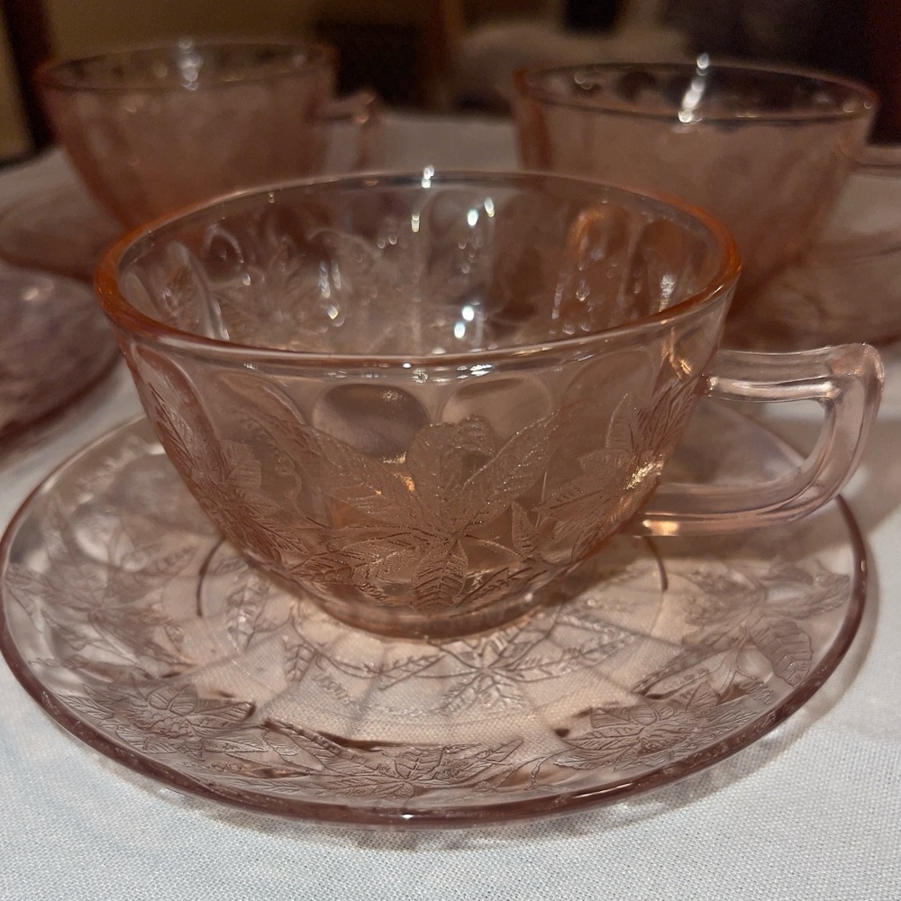 Pink Depression Glass Jeannette Poinsettia 4 Tea Cups 6 Saucers 1930’s